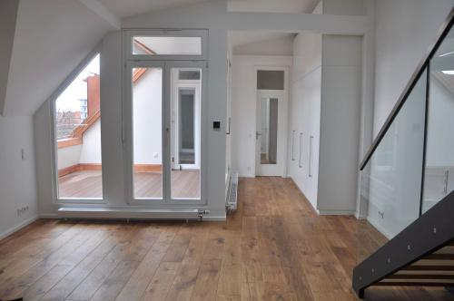 Breisacher Str. 11 DG-Ausbau Flur 14 2 k