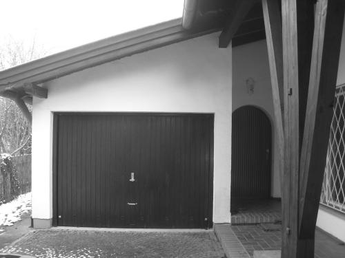 Dr-Max-Str.6 bestand garage