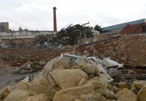 Teilabbruch der ehemaligen Fabrik 2008 - Abbruchkante Halle